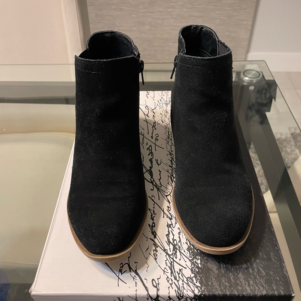 Kensie Black Suede Ankle Booties